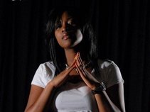Jhene~Tha Realer