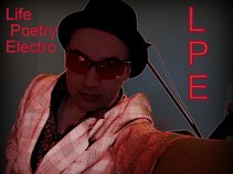Marco Patiwael's Life Poetry Electro/Ibu Bumi
