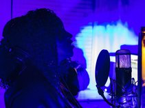 DMV AWARDS ARTIST OF THE YEAR