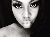 Ms. Monét