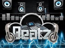 DJ SUEDE ON THE TRACK