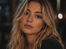 Sienna Freya