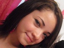 Nina LilmamaBadd Alvarez