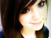Kayla NeverShoutsNever