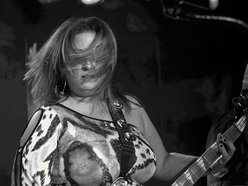 lady4string1