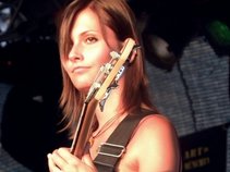 bass Girl