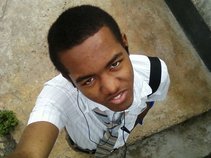 Dani DeV!lle