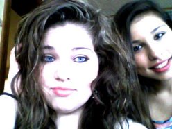 Selena :)