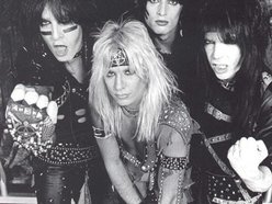 MOTLEY CRUE - CHRISTY CRUE