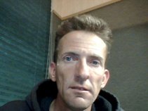 Robert L Raymer