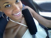 Megan Flossy Good