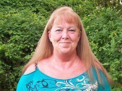 Debi Kelly