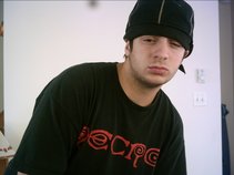 MaC-i11EViN