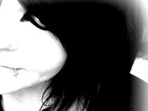 Tashii-Louise