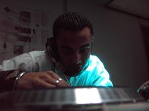Dj Hussain