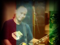 JULIAN LENON