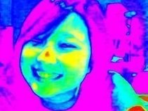 *hold.friends.close-and-never.go.home*