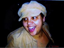 DJ Reyna LaFarandulera