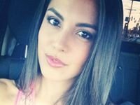 Berna Leon