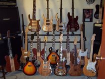 KUSTOM GUITARS & BASSES