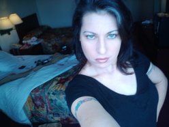 Stacy_D.I.H_RawkerChick