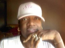Gina-NaturalAndHappy
