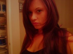 Brunette Chick