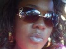 IamTinaHendrix