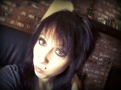 HelenMotionless