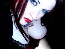 Carlynn Carnage