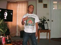 Tre Bust Heads