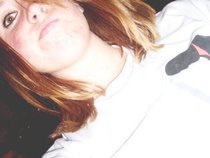 BREANNA OWNS YOUR FACE<3