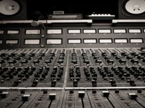 1 ON ONE ENTERTAINMENT