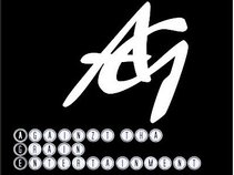 Againzt tha grain Ent.