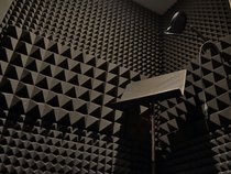825 Studios (Universal/Bungalo/PMG/BFR)