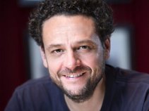 Jonathan Dickins