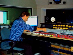 Qonrad Productions™