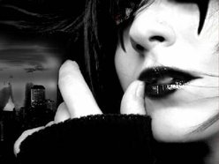 GoThIc ChicA
