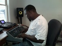 STR8 CASH SAVAGE LIFE ENT.