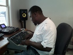 STR8 CASH SAVAGE LIFE ENT.