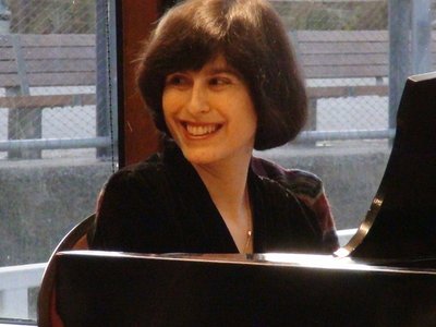 Natasha Meadow photo