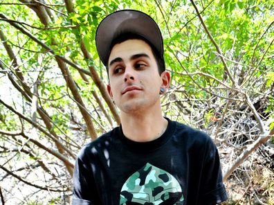 Blayne Caravalho: Vocals/Guitar/Zen