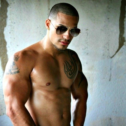 【used】TRINIDAD Antonio Intro to Love (Prod. by Antonio Valentino) by Antonio Valentino