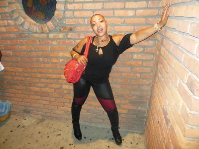SUEBELLA "BossBella" photo