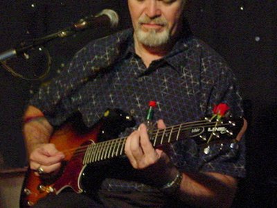 Solo show at Crimson Moon 9/2/2005 (with Tabasco slide)