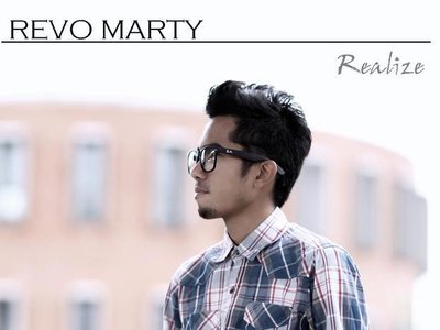 Revo Marty photo
