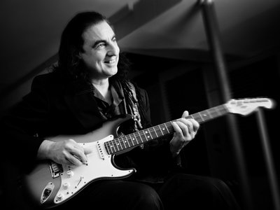 Michael Charles Publicity Picture 2007