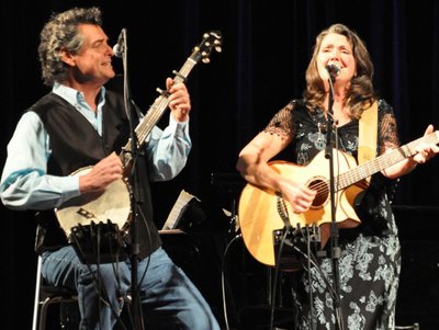 Bridges Home plays Americana, Celtic and Folk music