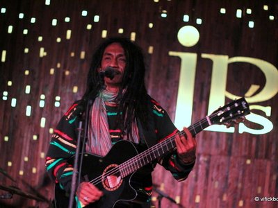 performance at JP's Warung Kuta