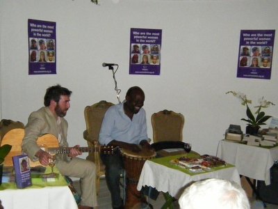 Me & Ben at the Womankind event. Not much work goin' on here lads!